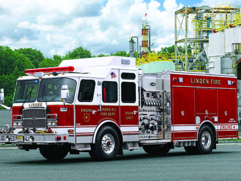 E-ONE Cyclone II industrial pumper